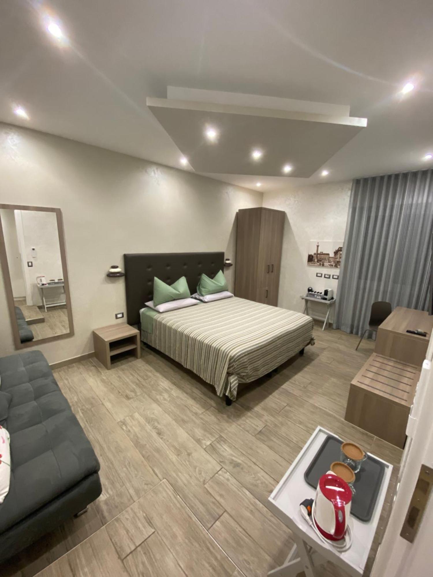 Domus Cinecittà Bed & Breakfast Roma
